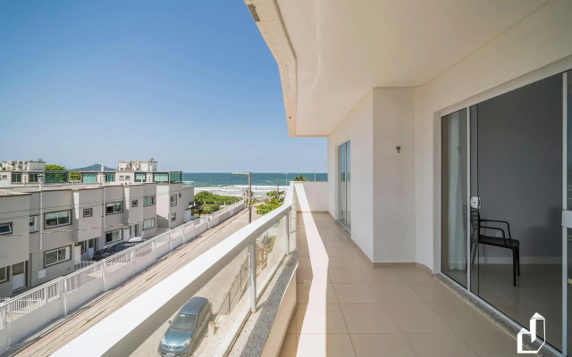 Cobertura duplex com vista para o mar e jacuzzi