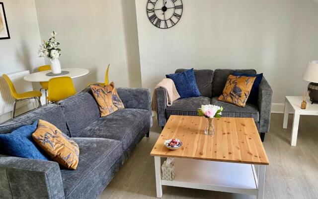 Bright & Cosy Glasgow city apartment