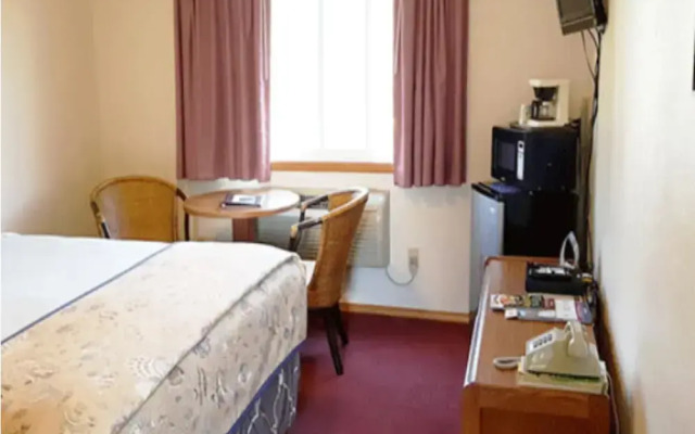 Hillcrest Inn