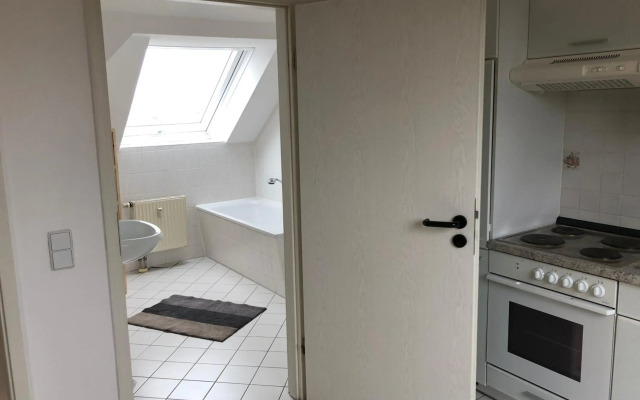 Kuschelige Dachgeschosswohnung am Clarapark