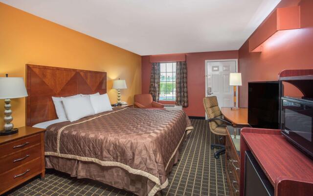 Baymont by Wyndham Commerce GA Near Tanger Outlets Mall