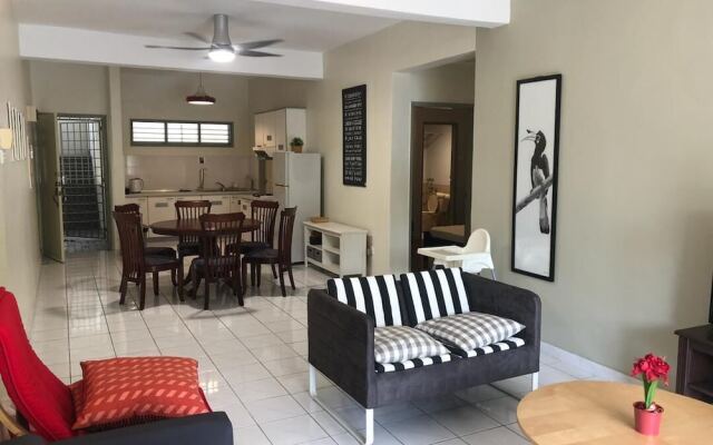 Selesa Hillhomes Homestay by Immaculate