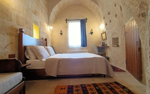 Apex Cave Hotel