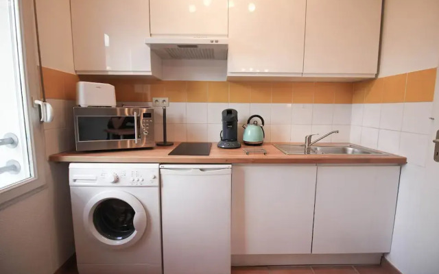 Carcassonne -Terrasse-Parking-WIFI 3lits