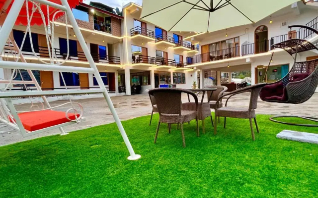Hotel beas river retreat