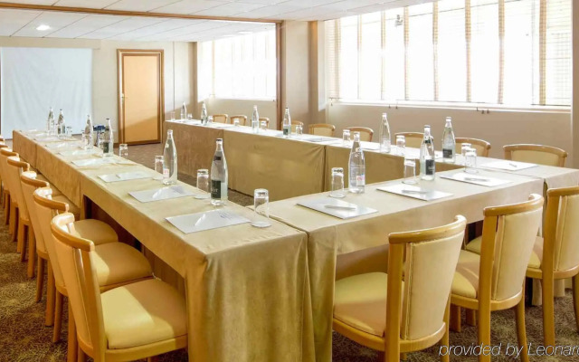 Croisette Beach Hotel Cannes - MGallery Collection