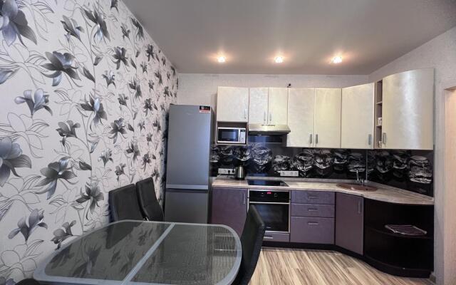AlexHome (Alexhome) on Stroiteley Street 6