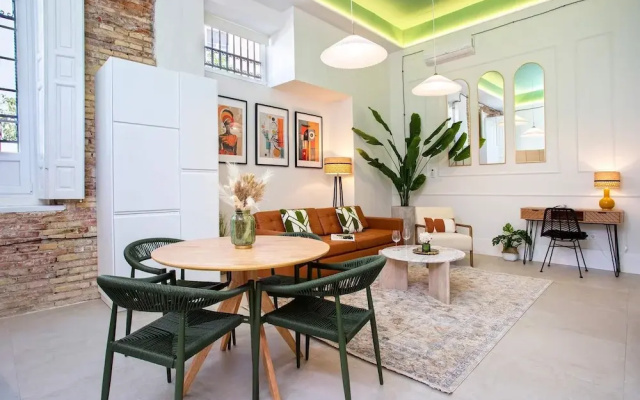 Stylish Apartment in Central Seville. Boteros