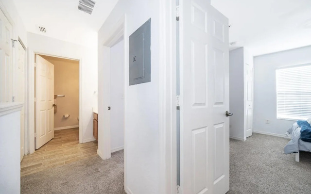 Enchanted Townhome Near Disney Parks 3Br