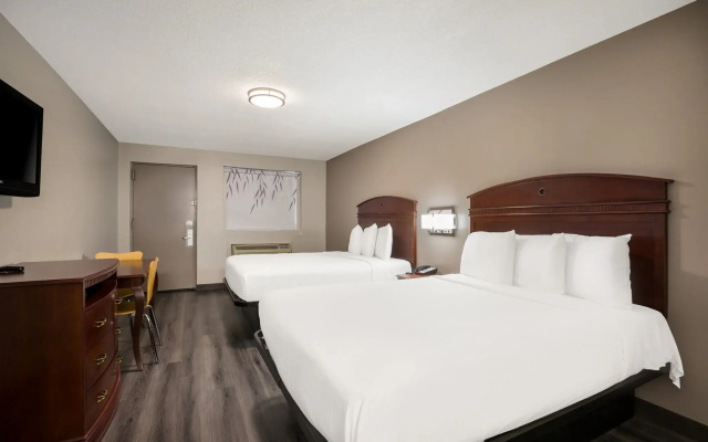 OYO Hotel Edison NJ Route 1