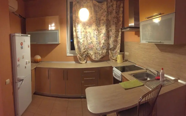 Apartment on Meditsinskaya 1a