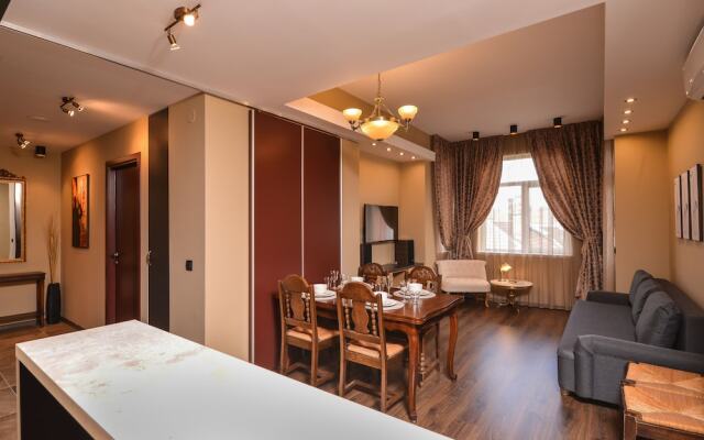 FM Luxury 2-BDR Apartment - Jazzy
