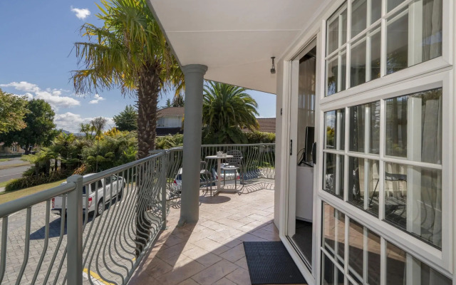 Silver Fern Rotorua Suites & Spa