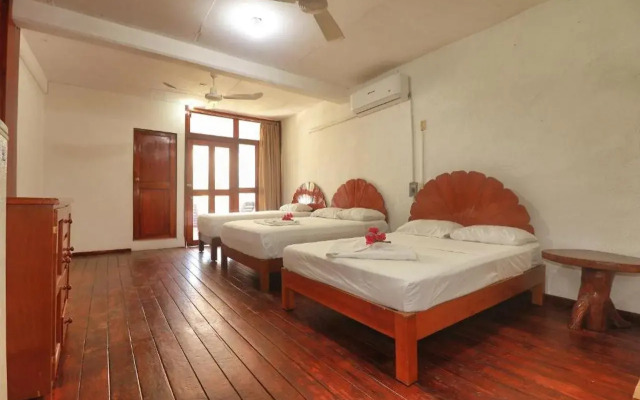 Hotel y Bungalows Acuario