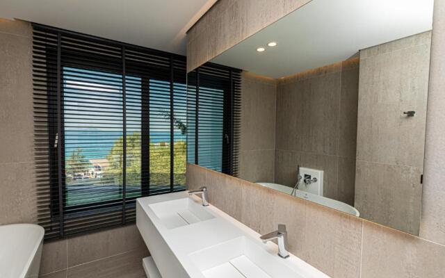 Mazarine Hotel