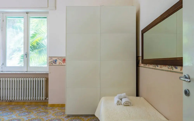 Villa Villari Terrace and Patio by Napoliapartments