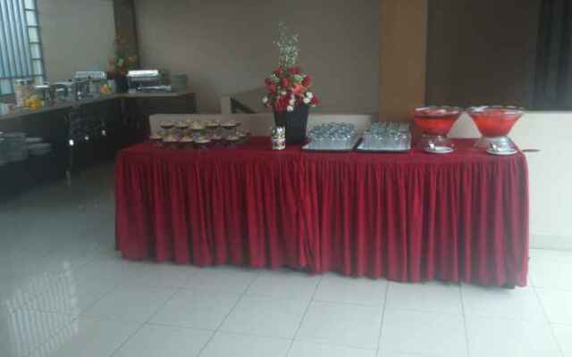 Puri 56 Hotel & Resto