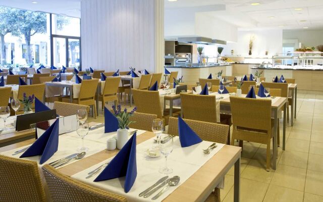 Valamar Tirena Hotel