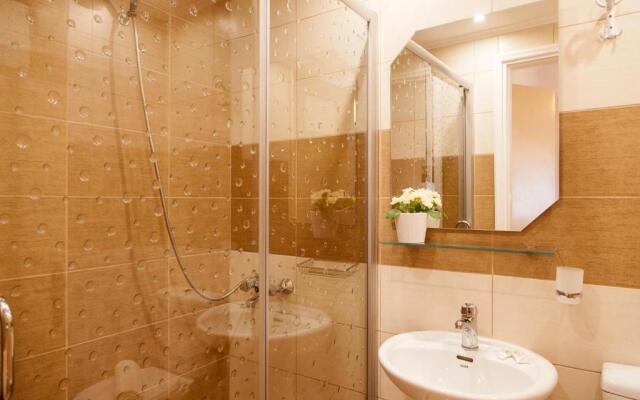 Tasoula Studios & Apartments