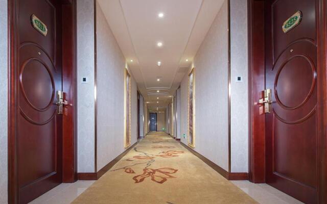 Vienna Hotel Shenzhen Longzhu