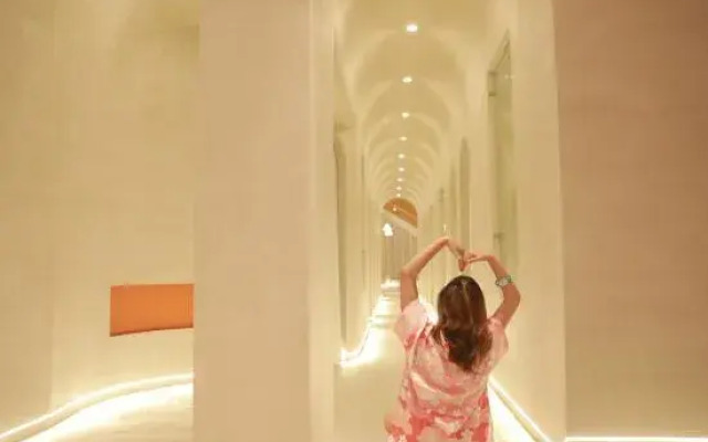 Tangshan Yipin Hot Spring Hotel