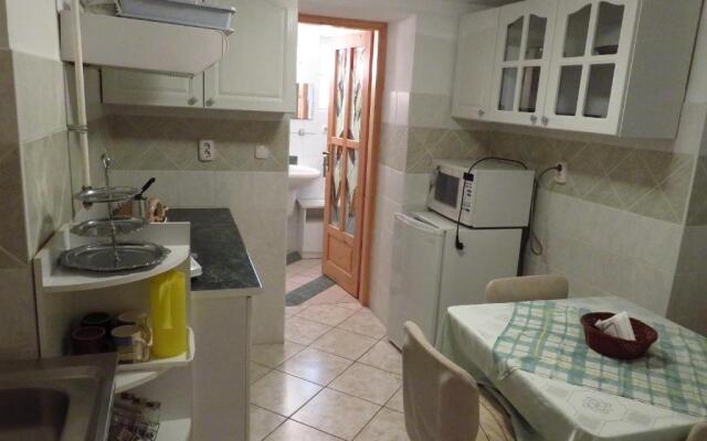 Kővirág Apartman