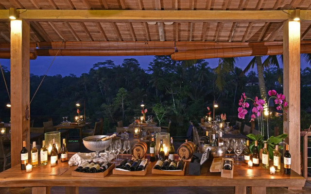 Chapung Sebali Hotel