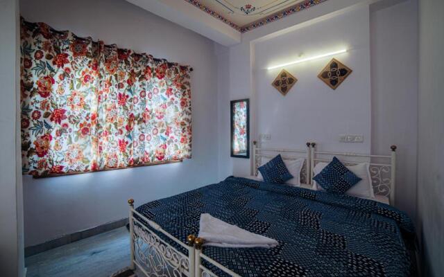 Le Pension Harsh Vilas