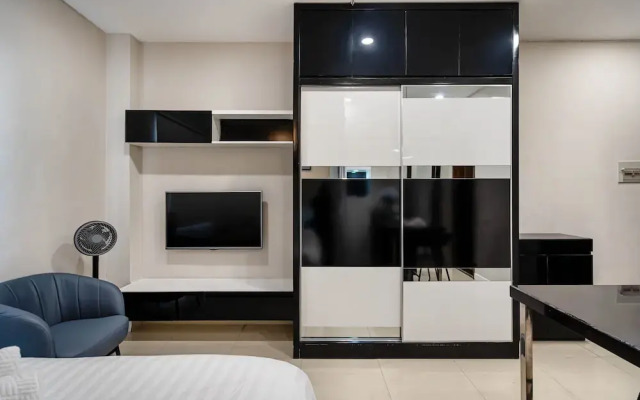 WE HOME Ton That Tung