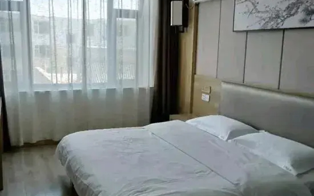 Jinhui Fashion Hotel