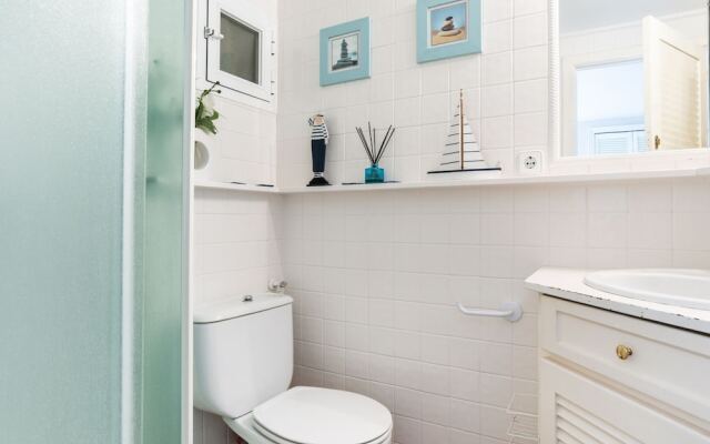 Waterfront Apartment in Playa de Aro With Patio