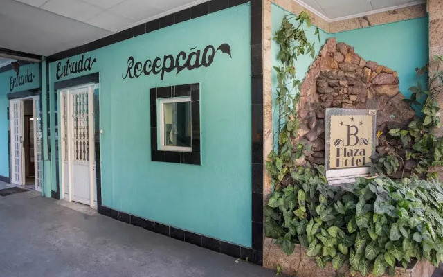 Oyo B Plaza Hotel