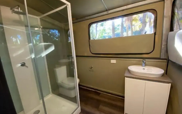 Tiona Palms Holiday Park