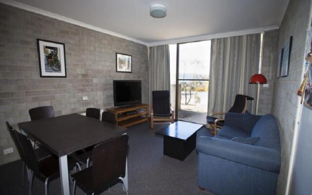 Tanderra 4 Private Holiday Apartment