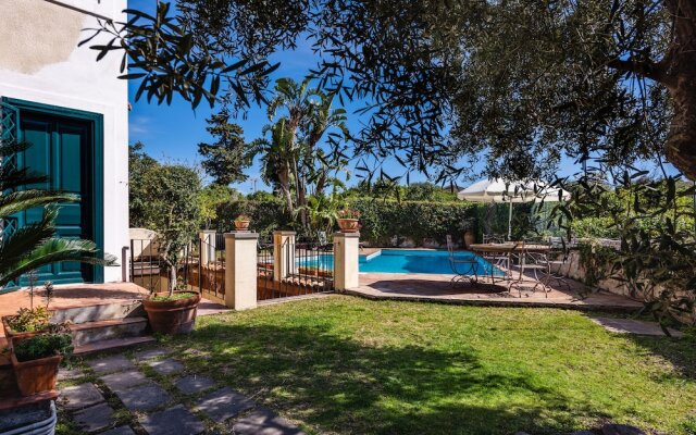 Villa Leone with Pool by Wonderful Italy