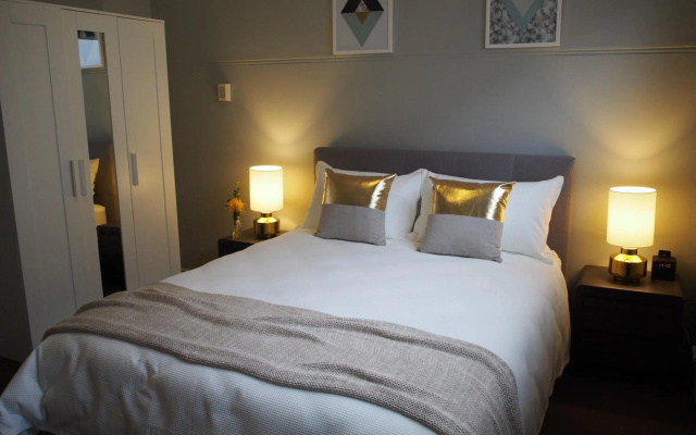 City Quarters on Brewer – Guest Rooms – Perth