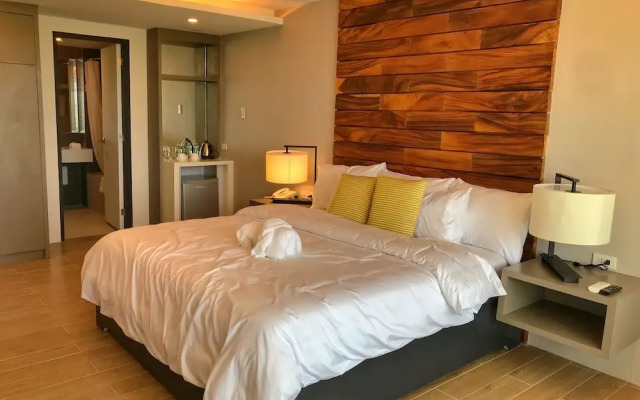 The Crown Residences at Harbour Springs