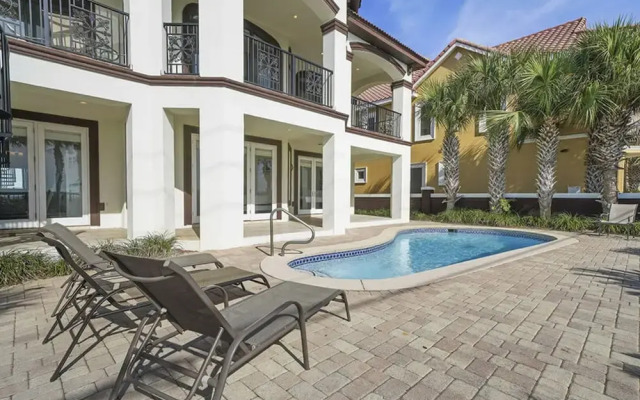 Biarritz by Five Star Properties