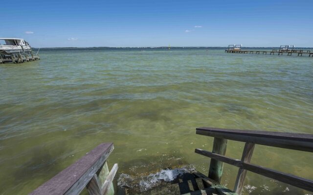 1006 PANFERIO DRIVE - Three Bedroom House