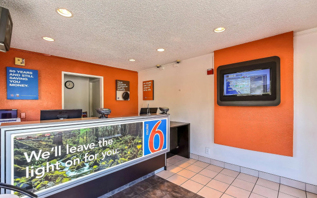 Motel 6 Pleasanton, CA