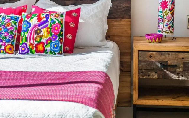 IKAL, Mexican Modern 150MB FIBER WIFI