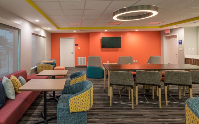 Tru by Hilton Garland Richardson