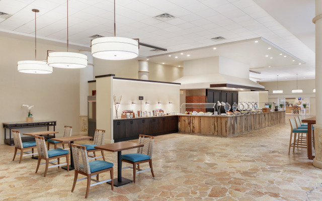 Embassy Suites by Hilton San Juan Hotel & Casino