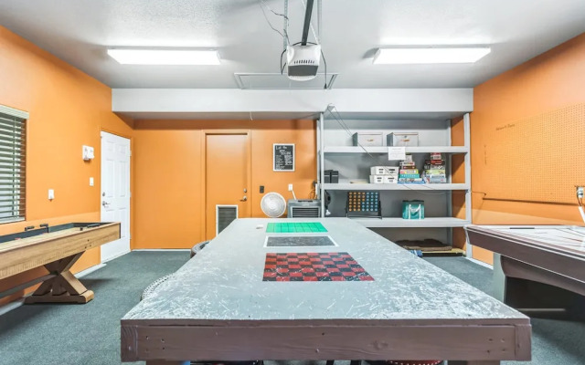 Beautiful Sunsets at 3BR Villa in Reno