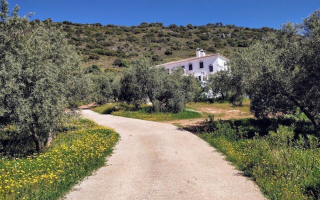 Hilltop Hideaway