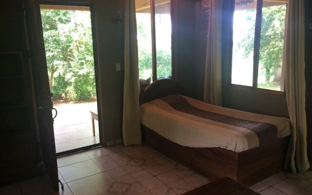 Miramar Lodge
