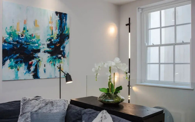 Stunning Deluxe 3BD House in Fitzrovia