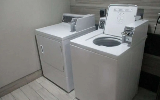 SureStay Plus Hotel by Best Western Tulsa East