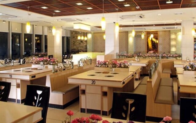 Master Hotel