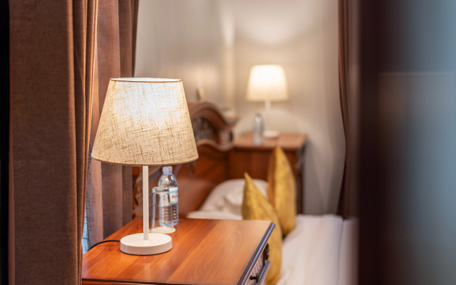 A'lure Hotel & Residences